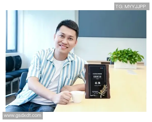 专访张强揭秘英雄联盟成功背后的策略与团队协作秘诀实时新闻